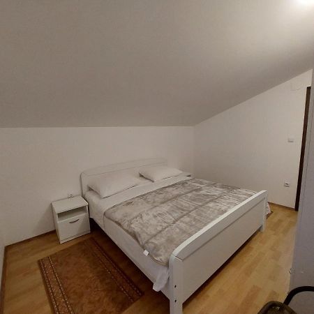 Apartman Ema เกรบัชติซา ภายนอก รูปภาพ
