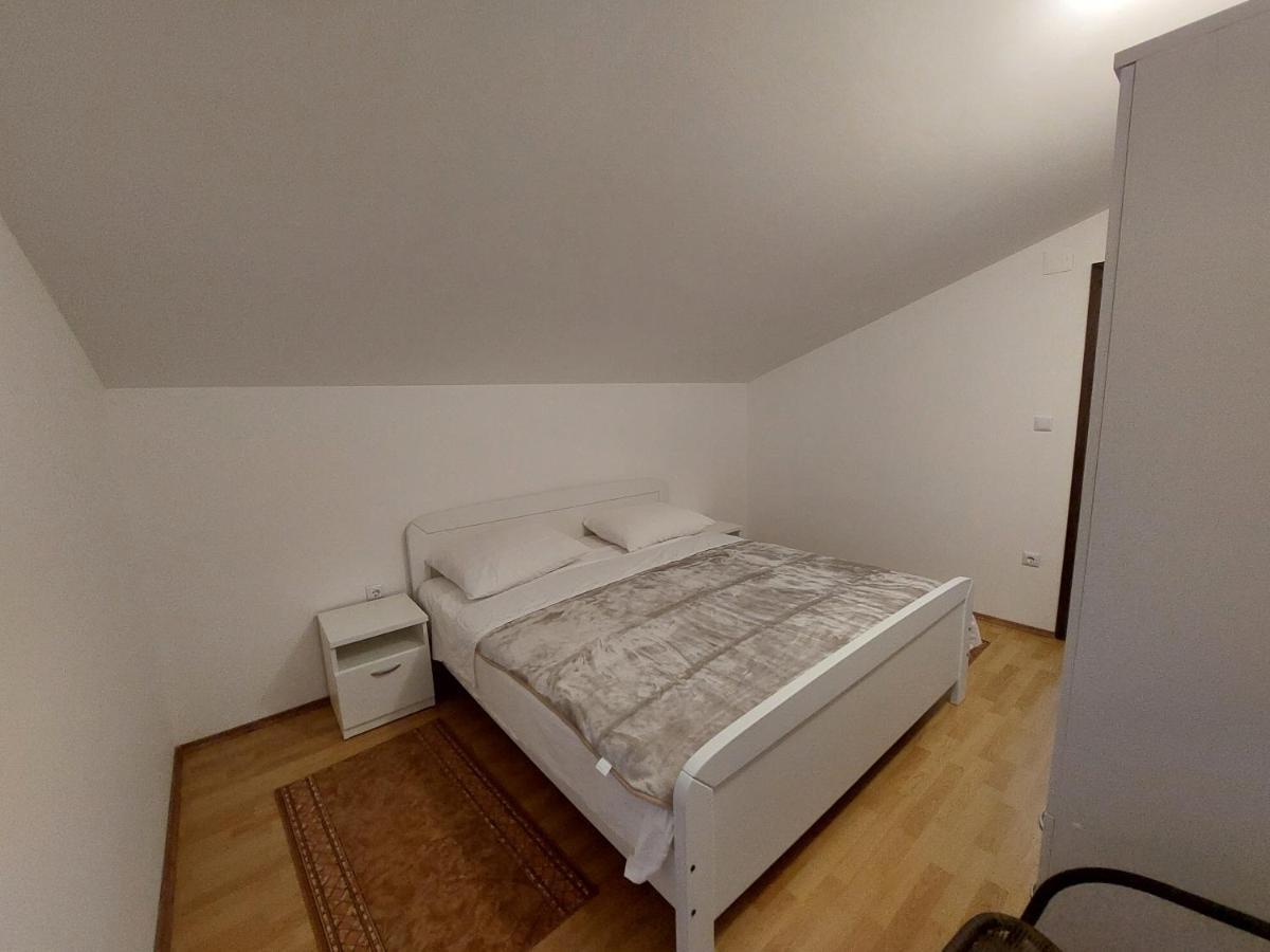 Apartman Ema เกรบัชติซา ภายนอก รูปภาพ